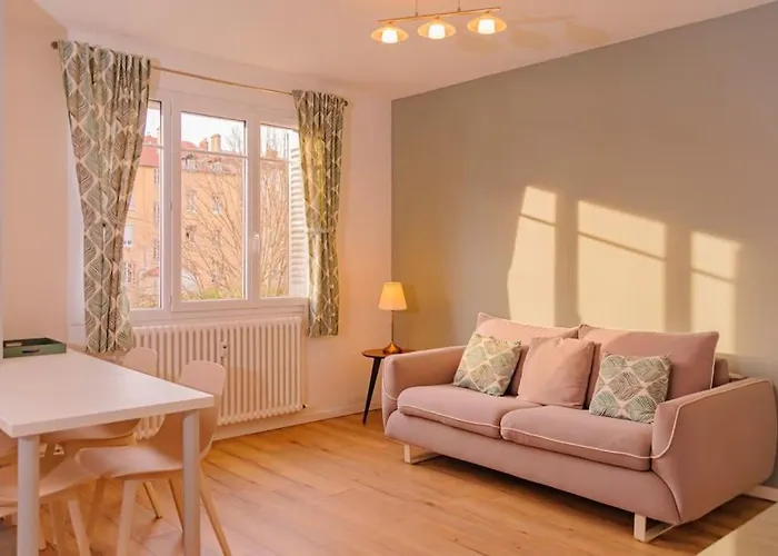 Residence Traversant Elegant - Parking Prive